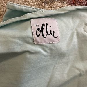 Ollie swaddle in sky blue